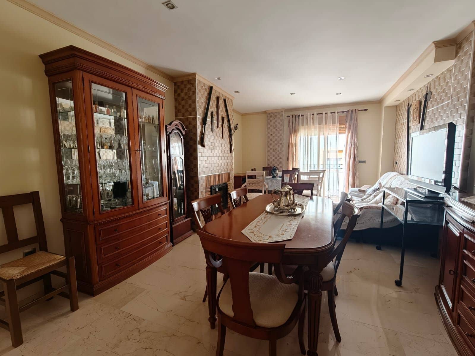 4 quarto Moradia Geminada para venda em La Nucia com garagem - 307 000 € (Ref: 9673841)