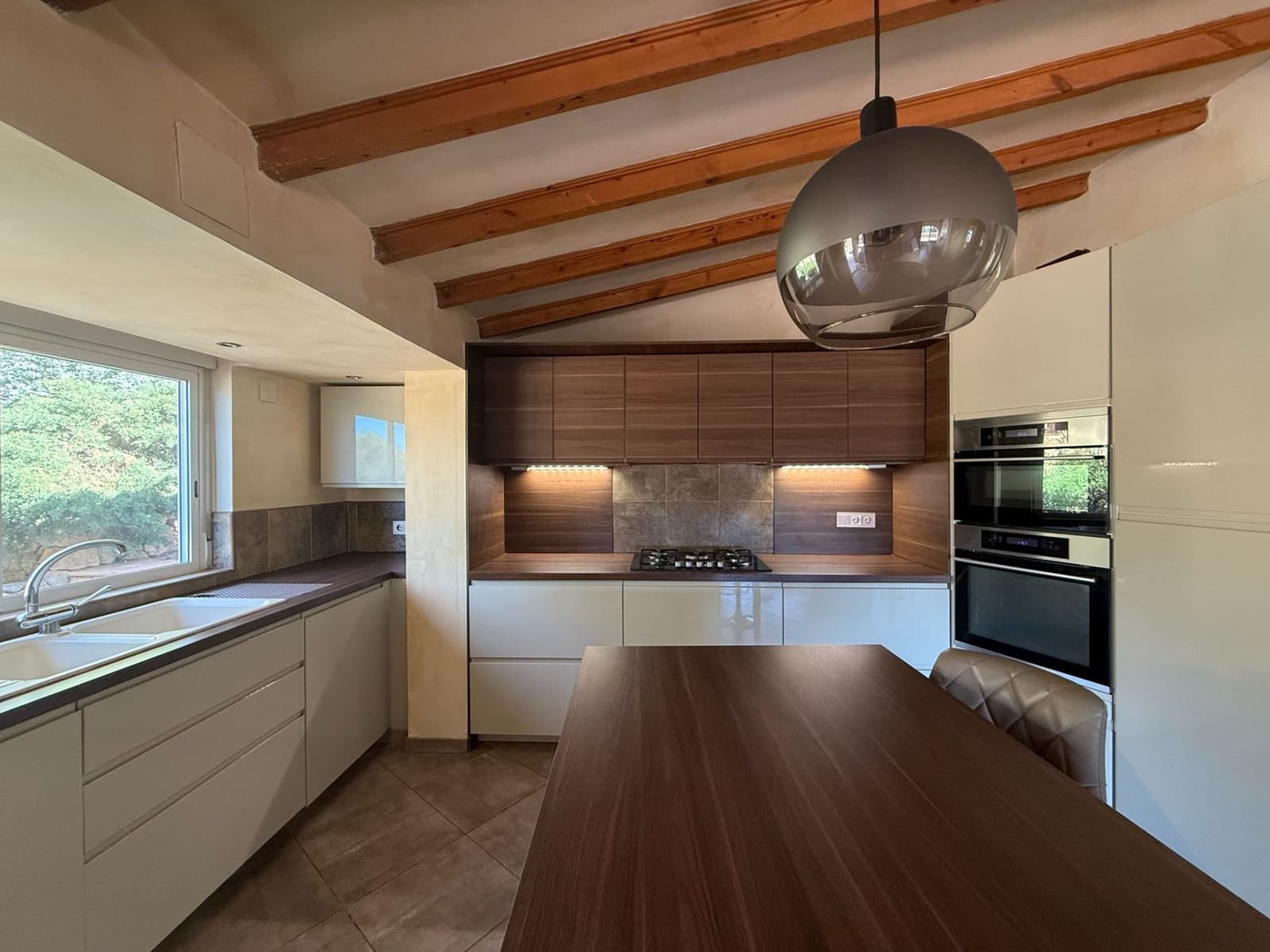 4 bedroom Villa for sale in Altea with pool garage - € 920,000 (Ref: 9686093)