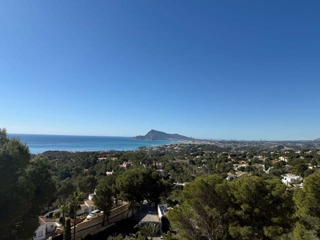 4 sypialnia Willa na sprzedaż w Altea z basenem garażem - 920 000 € (Ref: 9686093)