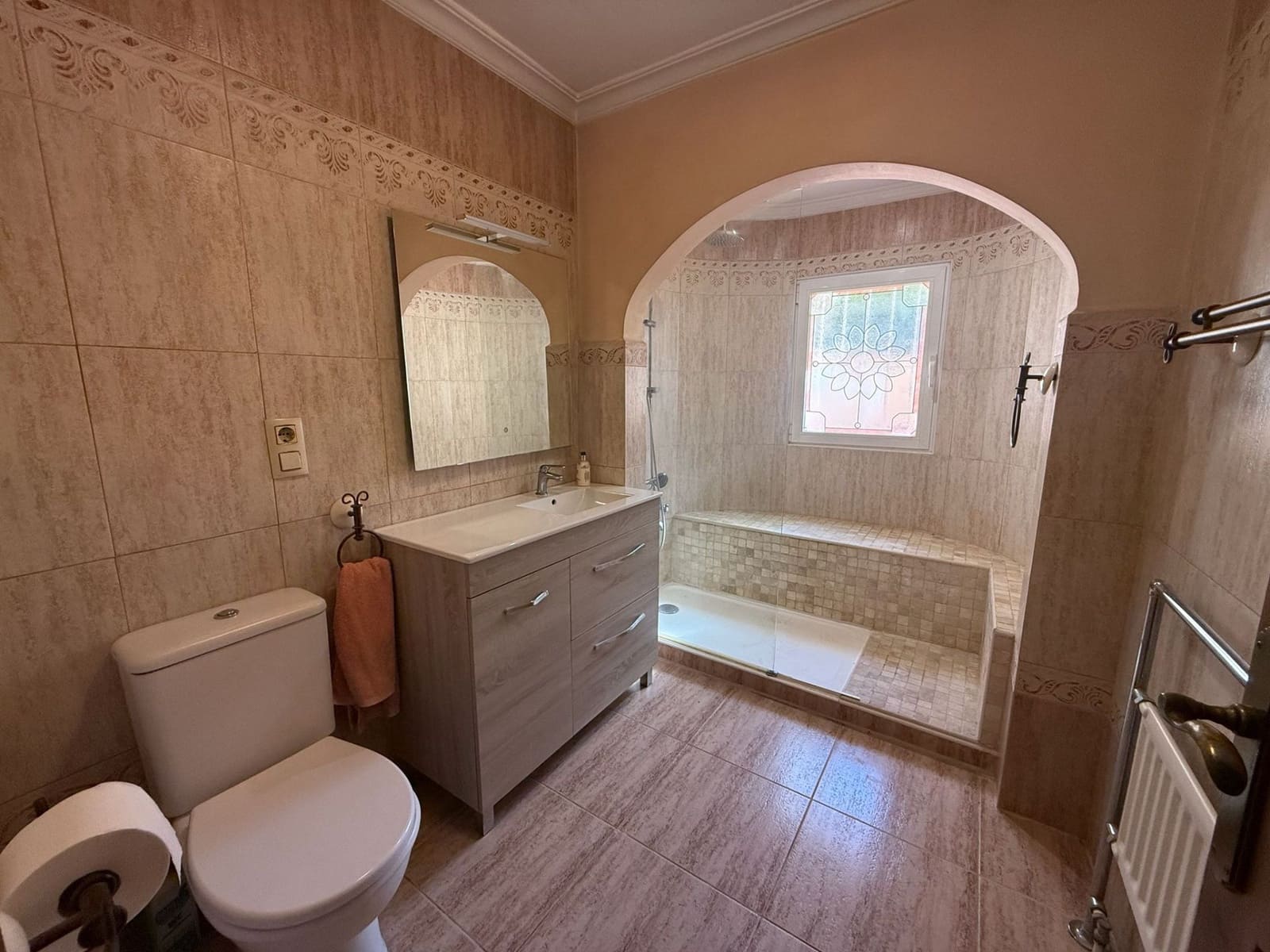 4 bedroom Villa for sale in Altea with pool garage - € 920,000 (Ref: 9686093)