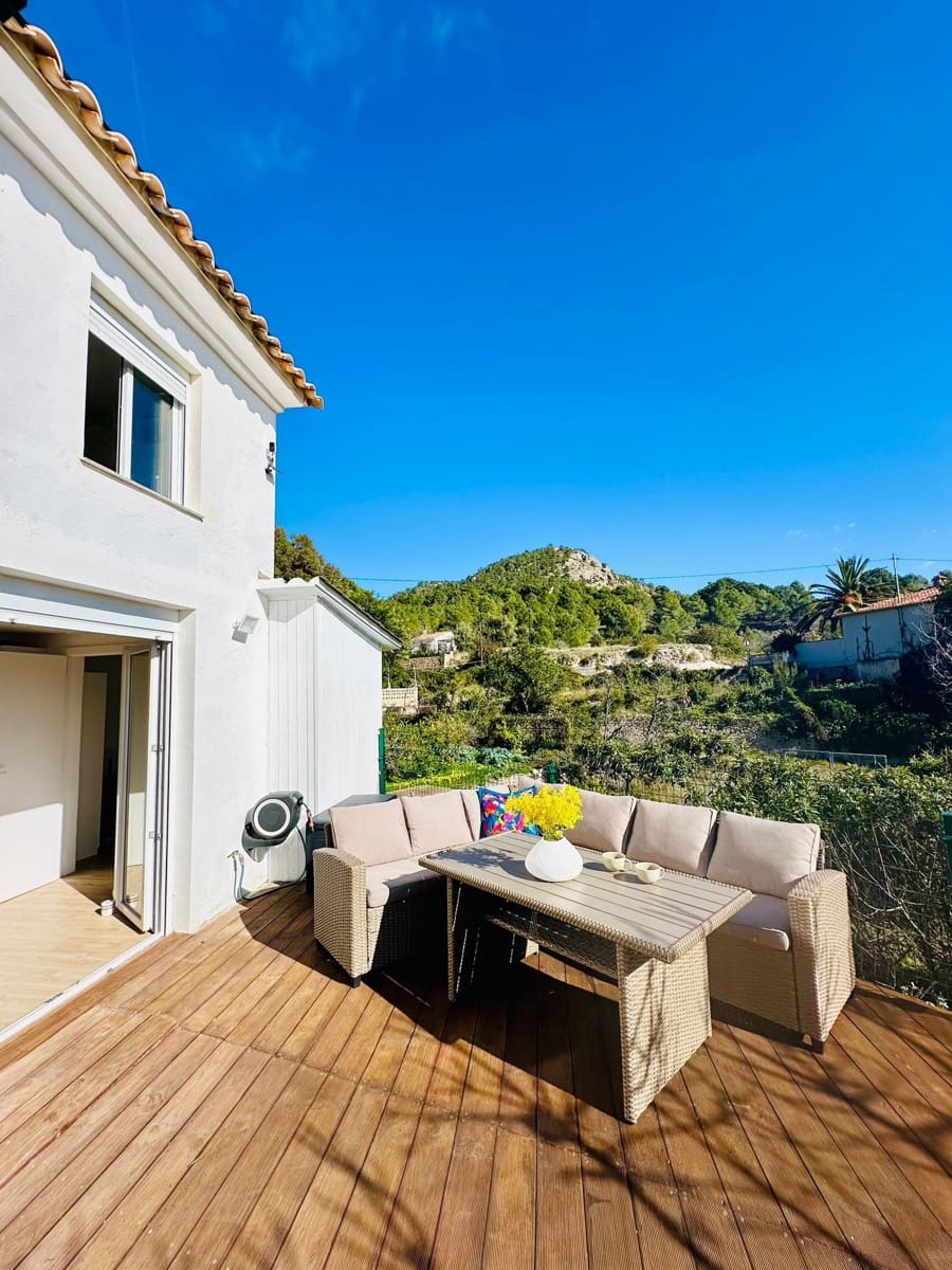 2 bedroom Finca/Country House for sale in Finestrat with pool - € 280,000 (Ref: 9700472)