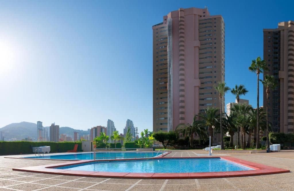 2 bedroom Apartment for rent in Benidorm with pool garage - € 1,050 (Ref: 9704548)