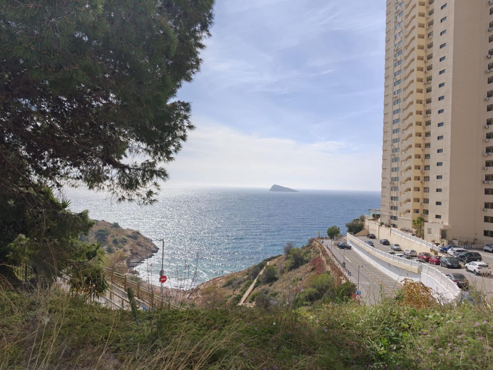 Commercial for rent in Benidorm - € 850 (Ref: 9731688)