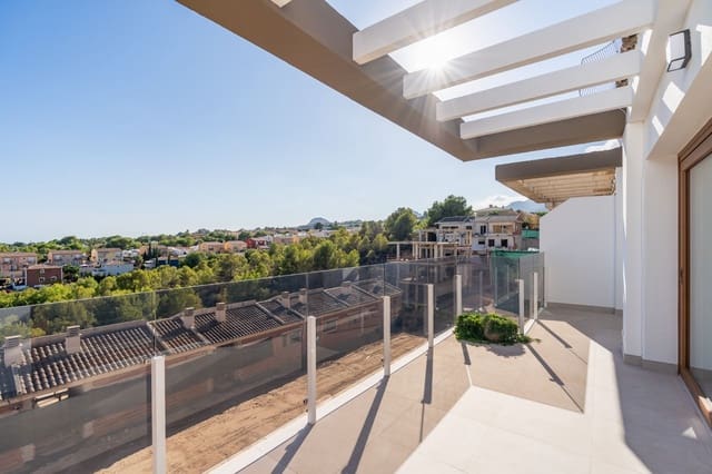 Pareado de 4 habitaciones en La Nucia en venta con piscina garaje - 469.000 € (Ref: 9738003)