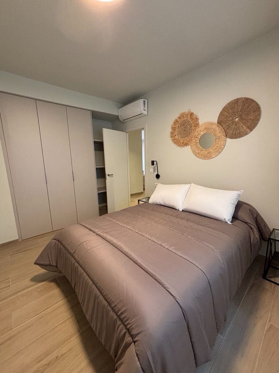 3 bedroom Apartment for rent in Alfaz del Pi / L'Alfas del Pi with pool garage - € 2,150 (Ref: 9741505)