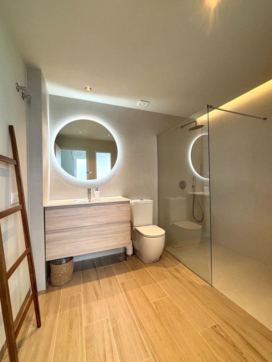 3 bedroom Apartment for rent in Alfaz del Pi / L'Alfas del Pi with pool garage - € 2,150 (Ref: 9741507)