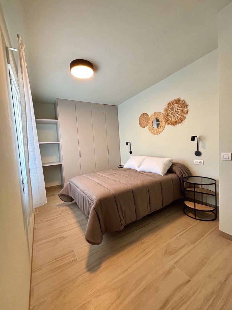 3 bedroom Apartment for rent in Alfaz del Pi / L'Alfas del Pi with pool garage - € 2,150 (Ref: 9741507)