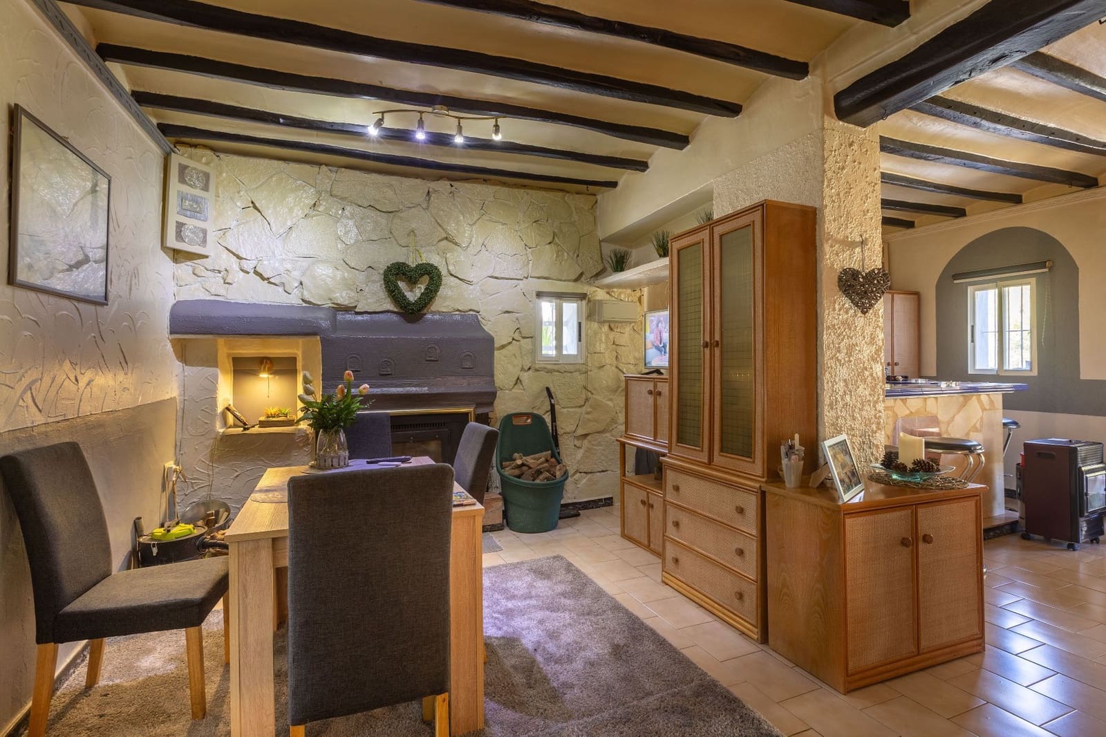 3 bedroom Finca/Country House for sale in Guadalest with garage - € 300,000 (Ref: 9744047)