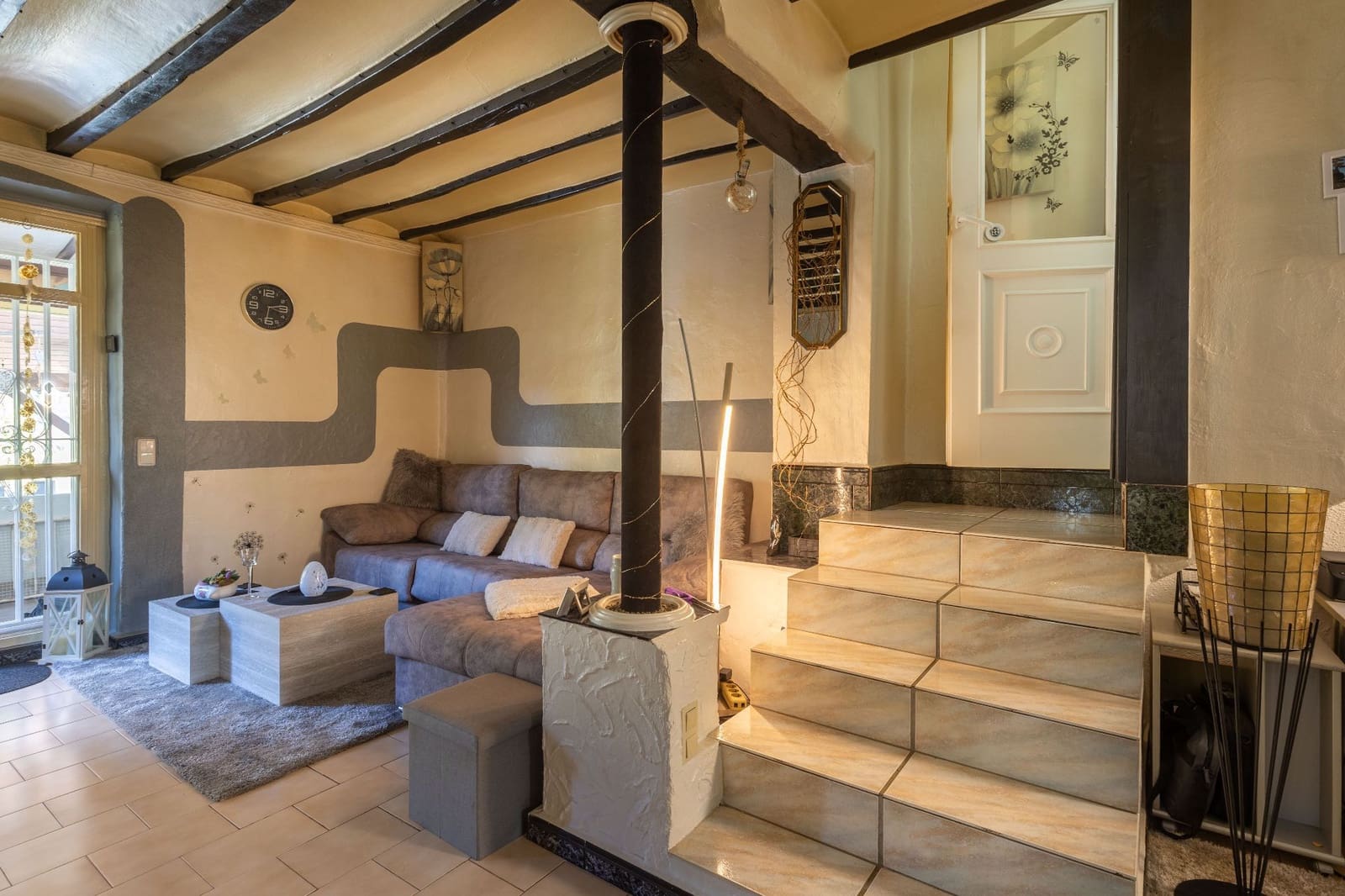 3 bedroom Finca/Country House for sale in Guadalest with garage - € 300,000 (Ref: 9744047)