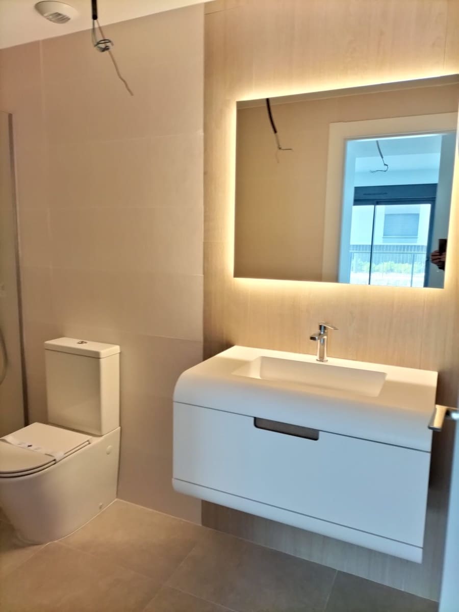 3 makuuhuone Huoneisto myytävänä paikassa Gran Alacant mukana uima-altaan 
autotalli - 405 000 € (Ref: 9751623)