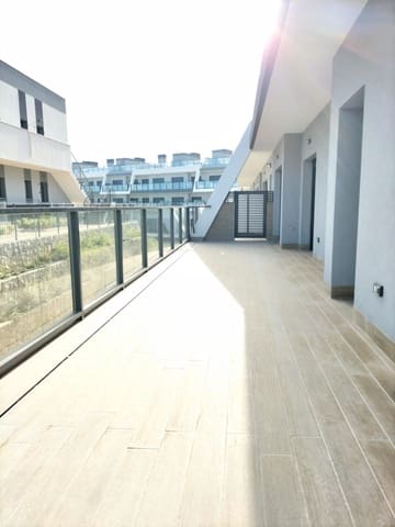 3 makuuhuone Huoneisto myytävänä paikassa Gran Alacant, Santa Pola mukana uima-altaan 
autotalli - 405 000 € (Ref: 9751623)