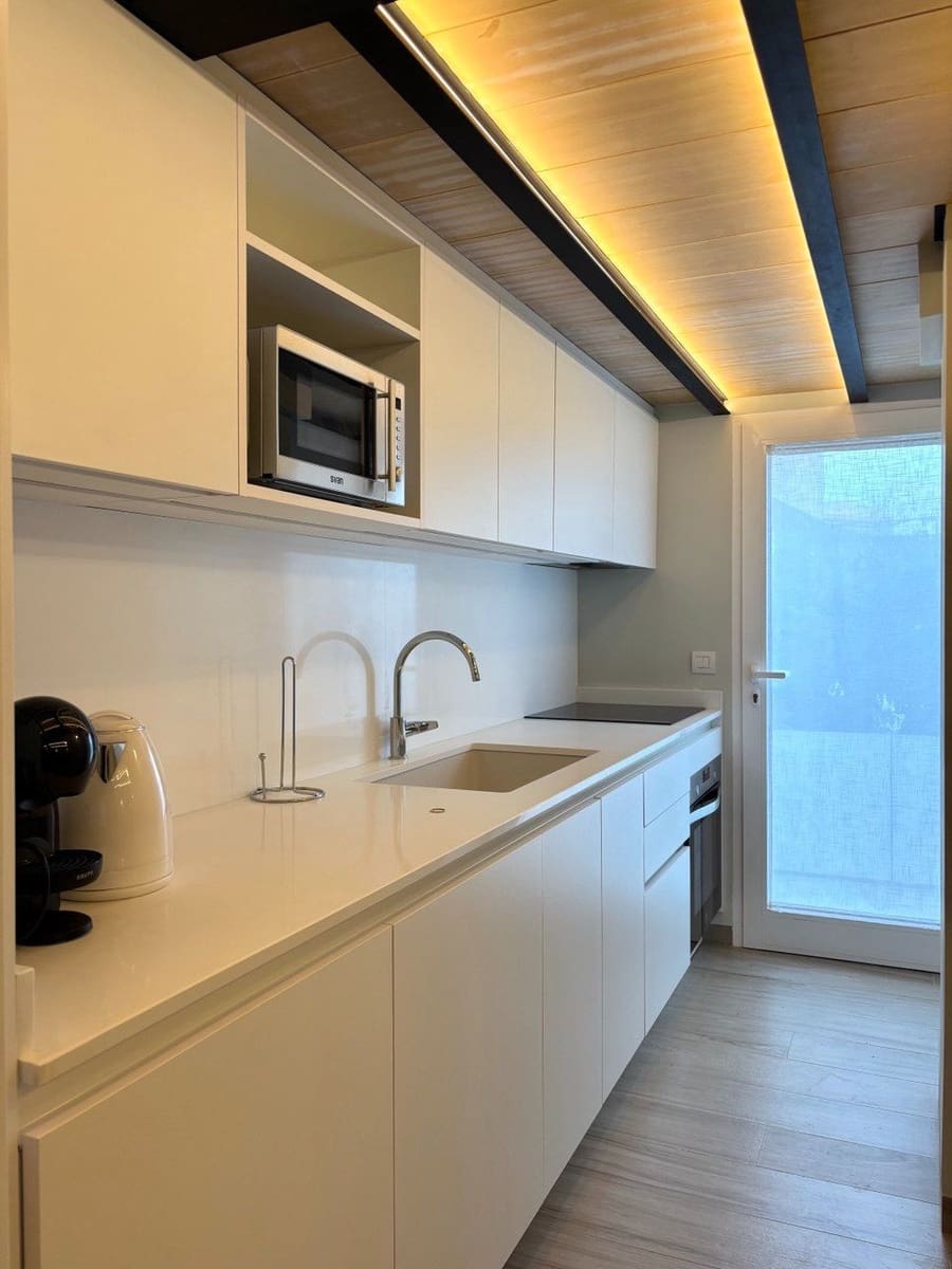 3 sypialnia Dom do wynajęcia w Alfaz del Pi / L'Alfas del Pi z basenem garażem - 1 650 € (Ref: 9751624)