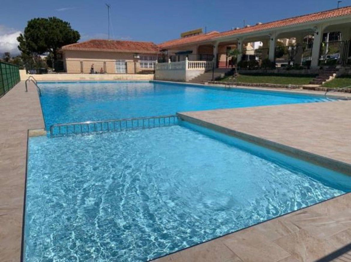 Studio te koop in Benidorm met zwembad garage - € 139.500 (Ref: 9777664)