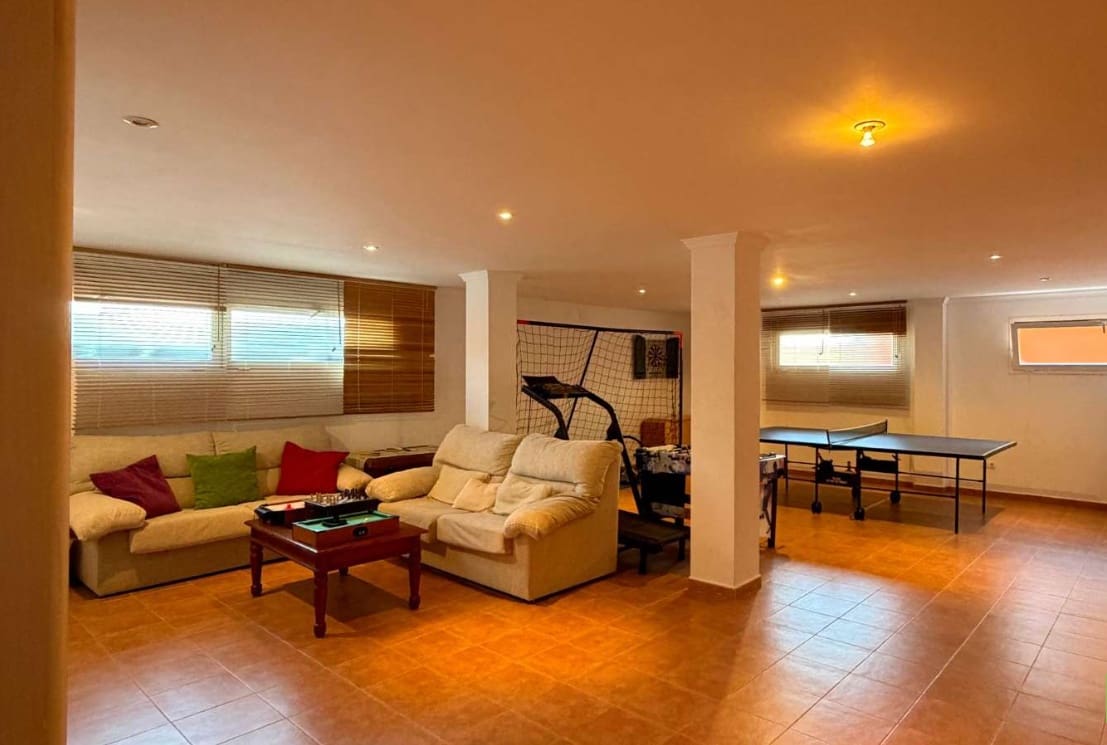 4 soveværelse Villa til salg i Calpe / Calp med swimmingpool garage - € 625.000 (Ref: 9777666)