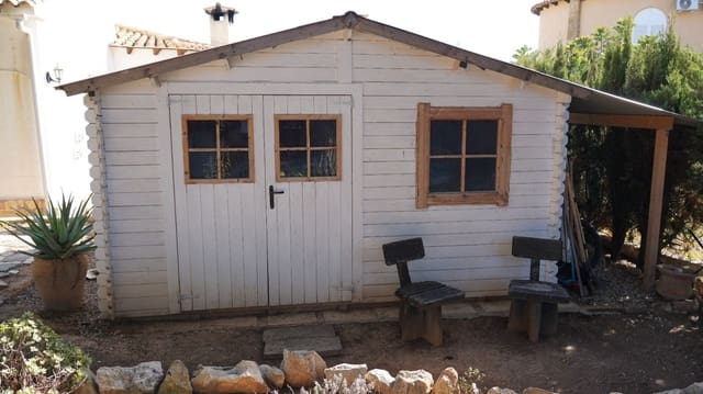 2 makuuhuone Huvila myytävänä paikassa Calpe / Calp mukana 
autotalli - 448 000 € (Ref: 9787992)