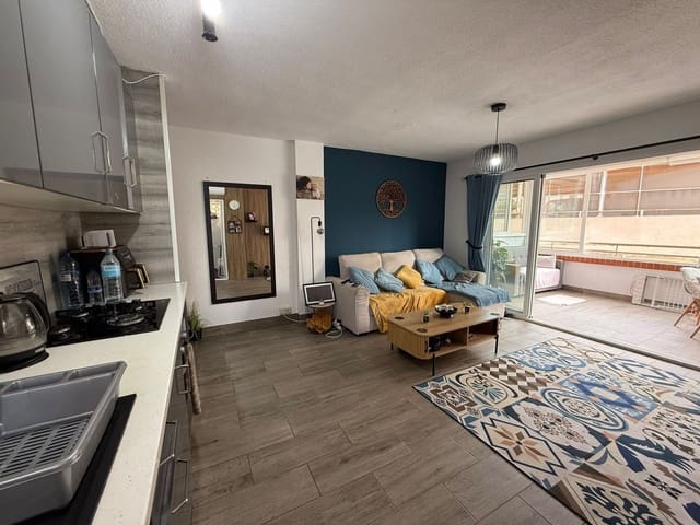 Apartamento de 1 habitación en Benidorm en venta con piscina garaje - 195.000 € (Ref: 9787993)