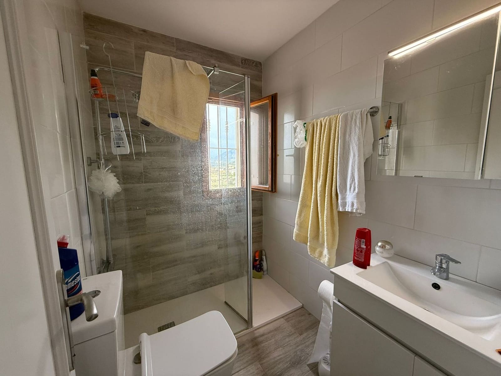 3 soveværelse Villa til salg i Relleu med swimmingpool garage - € 245.000 (Ref: 9806148)