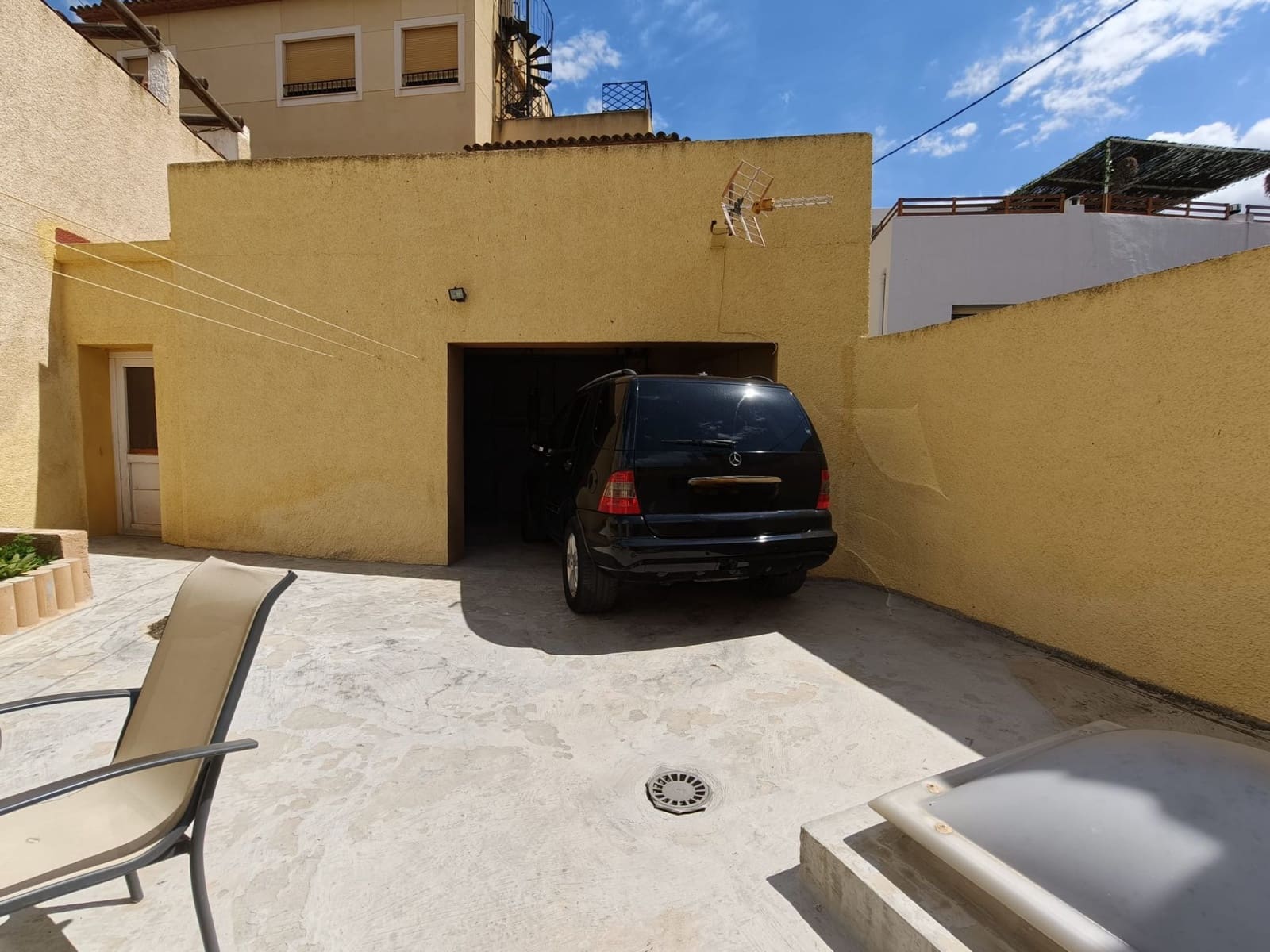 3 Zimmer Haus zu verkaufen in Polop mit Garage - 300.000 € (Ref: 9819935)