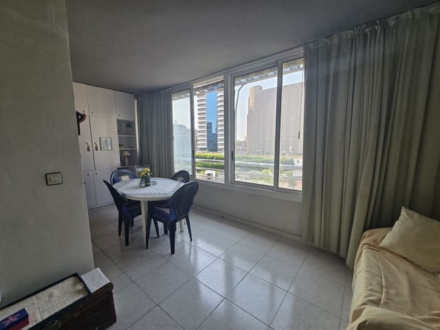 1 sovrum Lägenhet till salu i Benidorm med pool - 190 000 € (Ref: 9819938)