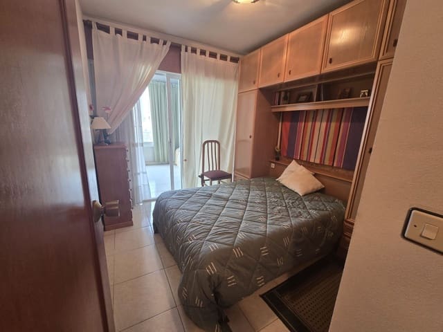 1 sovrum Lägenhet till salu i Benidorm med pool - 190 000 € (Ref: 9819938)