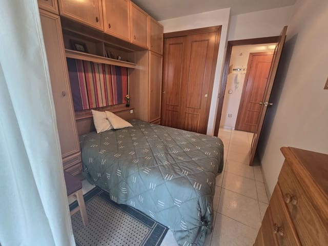 1 sovrum Lägenhet till salu i Benidorm med pool - 190 000 € (Ref: 9819938)