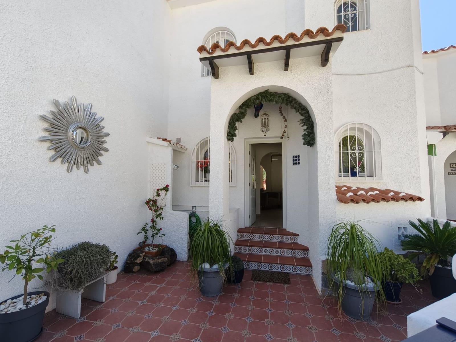 2 bedroom Semi-detached Villa for sale in La Nucia - € 239,500 (Ref: 9833298)