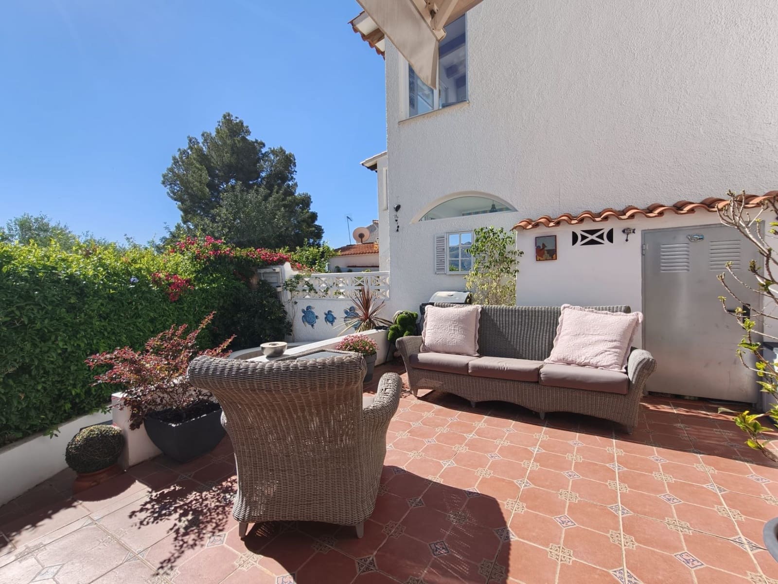 2 bedroom Semi-detached Villa for sale in La Nucia - € 239,500 (Ref: 9833298)