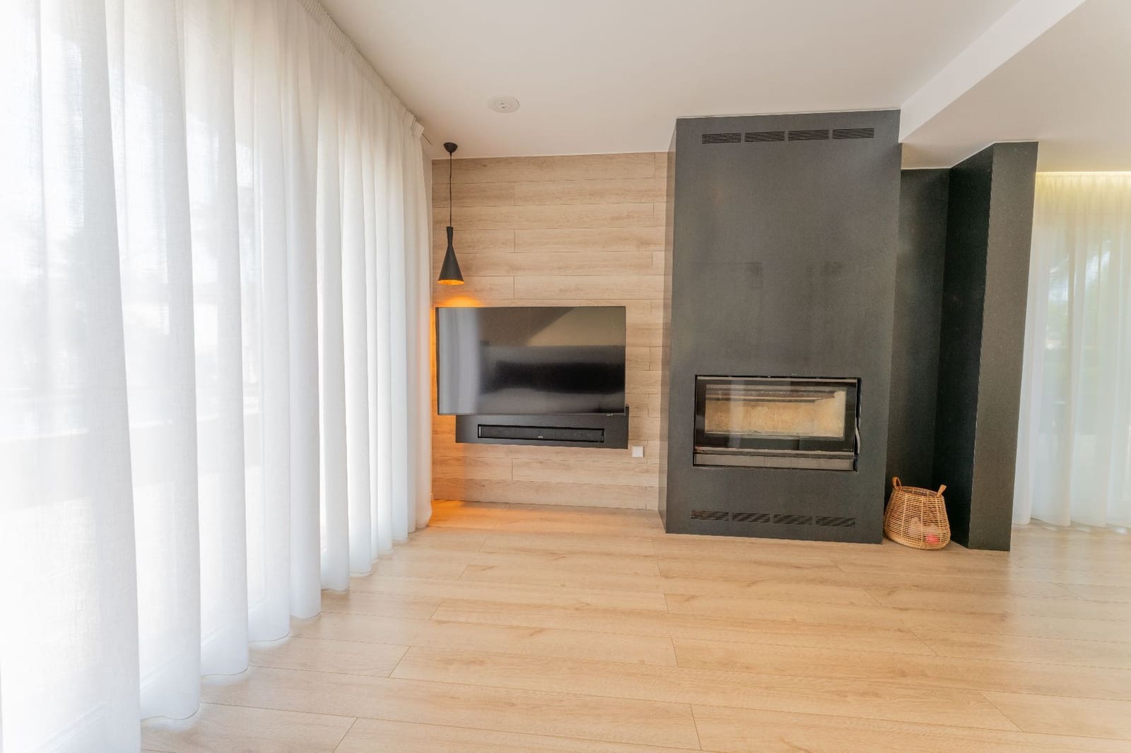 3 bedroom Villa for sale in Alicante / Alacant city with pool garage - € 1,180,000 (Ref: 9844915)