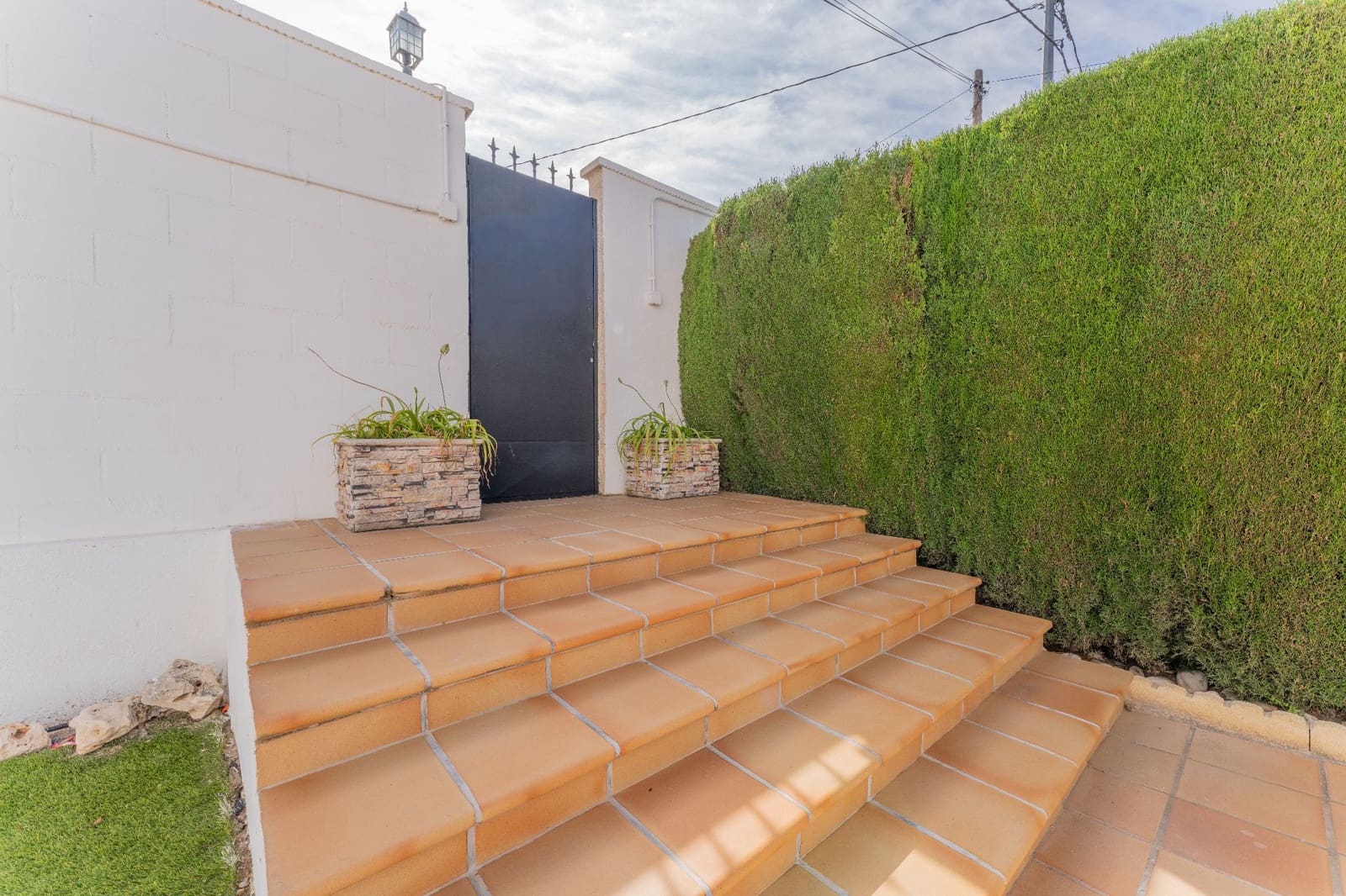 3 bedroom Villa for sale in Alicante / Alacant city with pool garage - € 1,180,000 (Ref: 9844915)