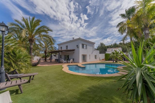 3 sypialnia Willa na sprzedaż w Miasto Alicante / Alacant z basenem garażem - 1 180 000 € (Ref: 9844915)