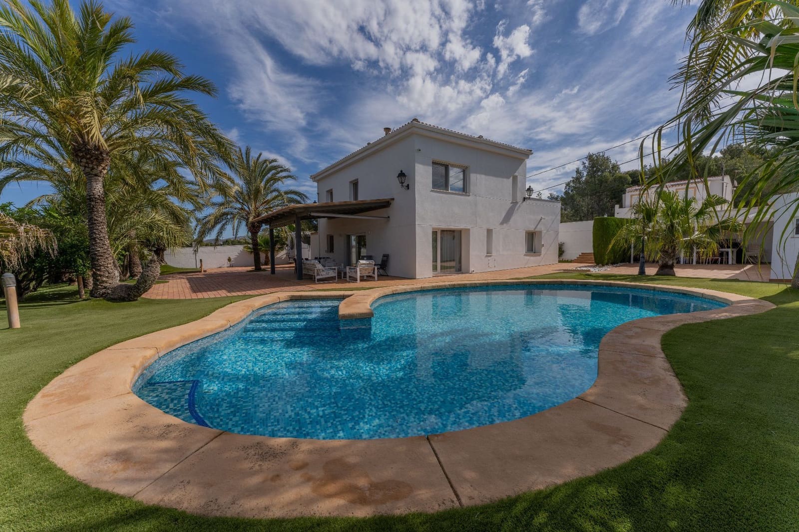 3 bedroom Villa for sale in Alicante / Alacant city with pool garage - € 1,180,000 (Ref: 9844915)
