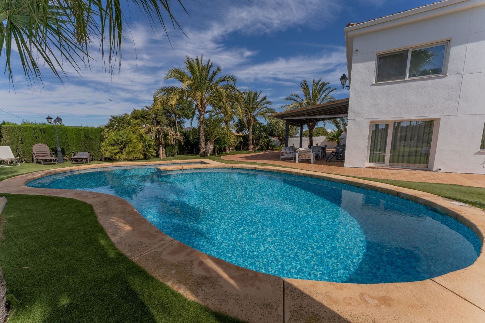 3 bedroom Villa for sale in Alicante / Alacant city with pool garage - € 1,180,000 (Ref: 9844915)
