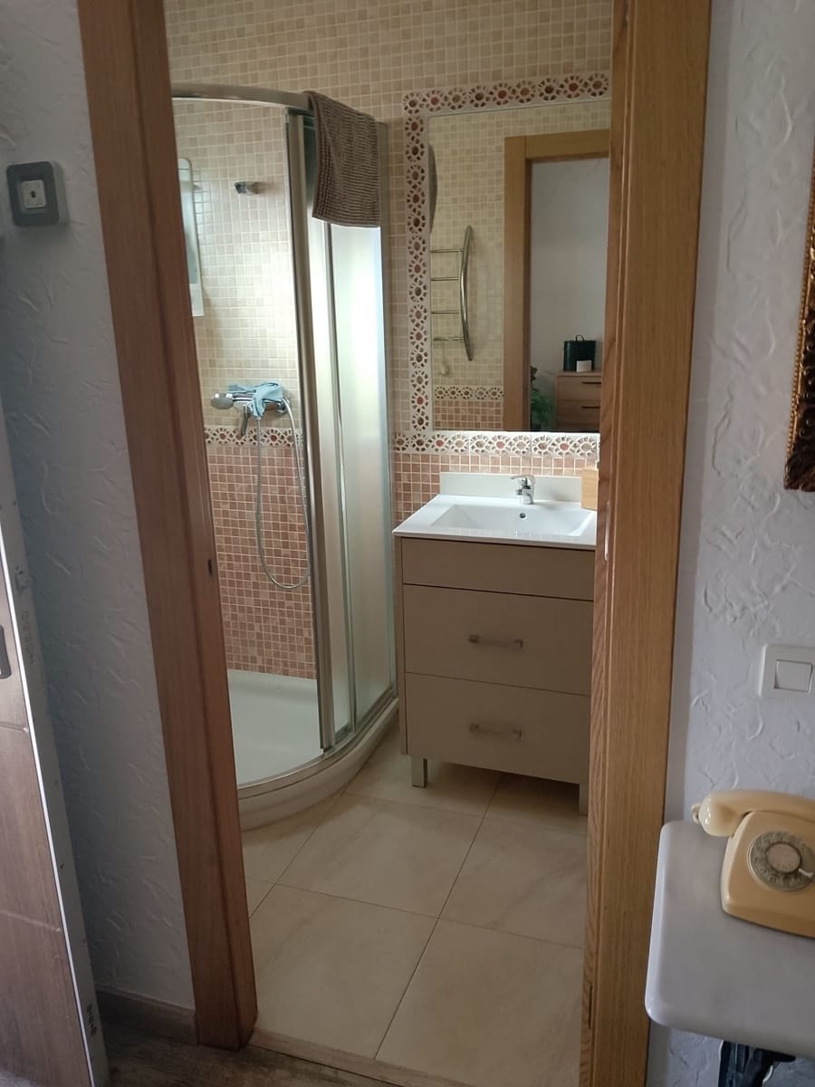 3 sovrum Semi-fristående Villa till salu i Torrevieja med garage - 320 000 € (Ref: 9861559)