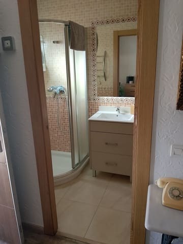 3 sovrum Semi-fristående Villa till salu i Torrevieja med garage - 320 000 € (Ref: 9861559)