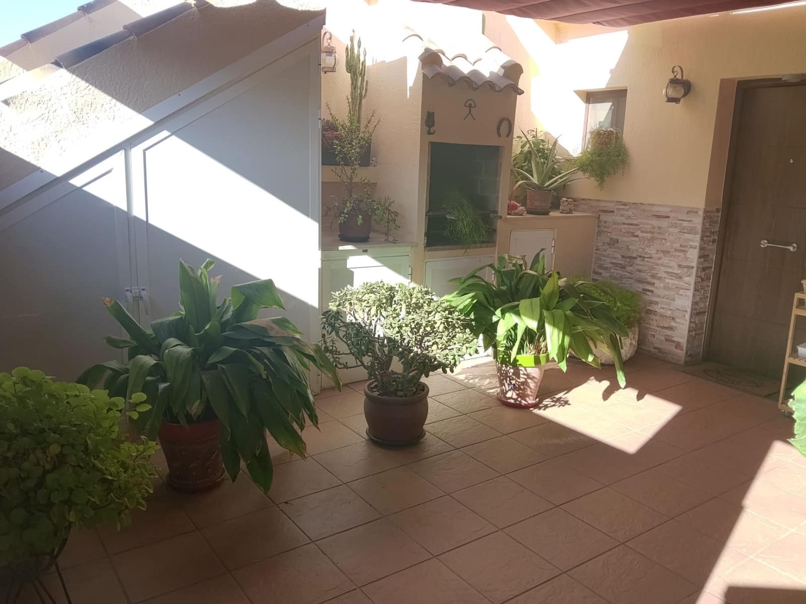 3 sovrum Semi-fristående Villa till salu i Torrevieja med garage - 320 000 € (Ref: 9861559)