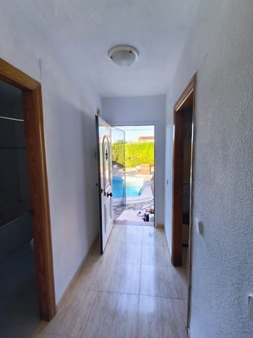 3 makuuhuone Huvila vuokrattavana paikassa Albir, Alfaz del Pi / L'Alfàs del Pi mukana uima-altaan 
autotalli - 1 800 € (Ref: 9864064)