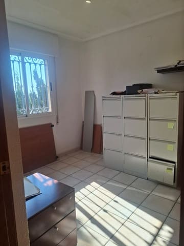 3 sovrum Villa till salu i Torrevieja med garage - 235 000 € (Ref: 9875686)
