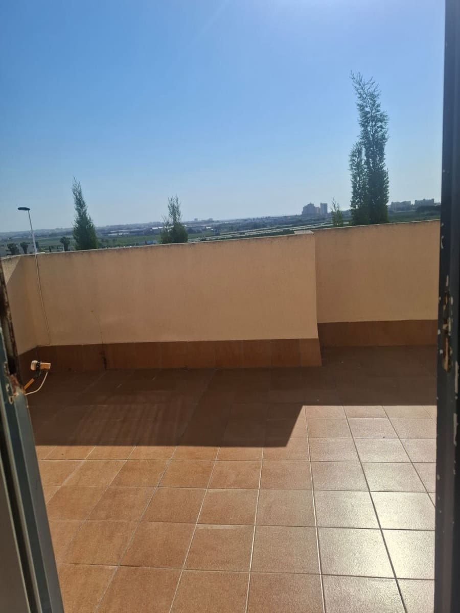 Chalet de 3 habitaciones en Torrevieja en venta con garaje - 235.000 € (Ref: 9875686)