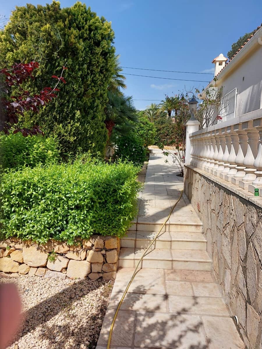 3 bedroom Villa for sale in Alfaz del Pi / L'Alfas del Pi with pool garage - € 530,000 (Ref: 9877922)