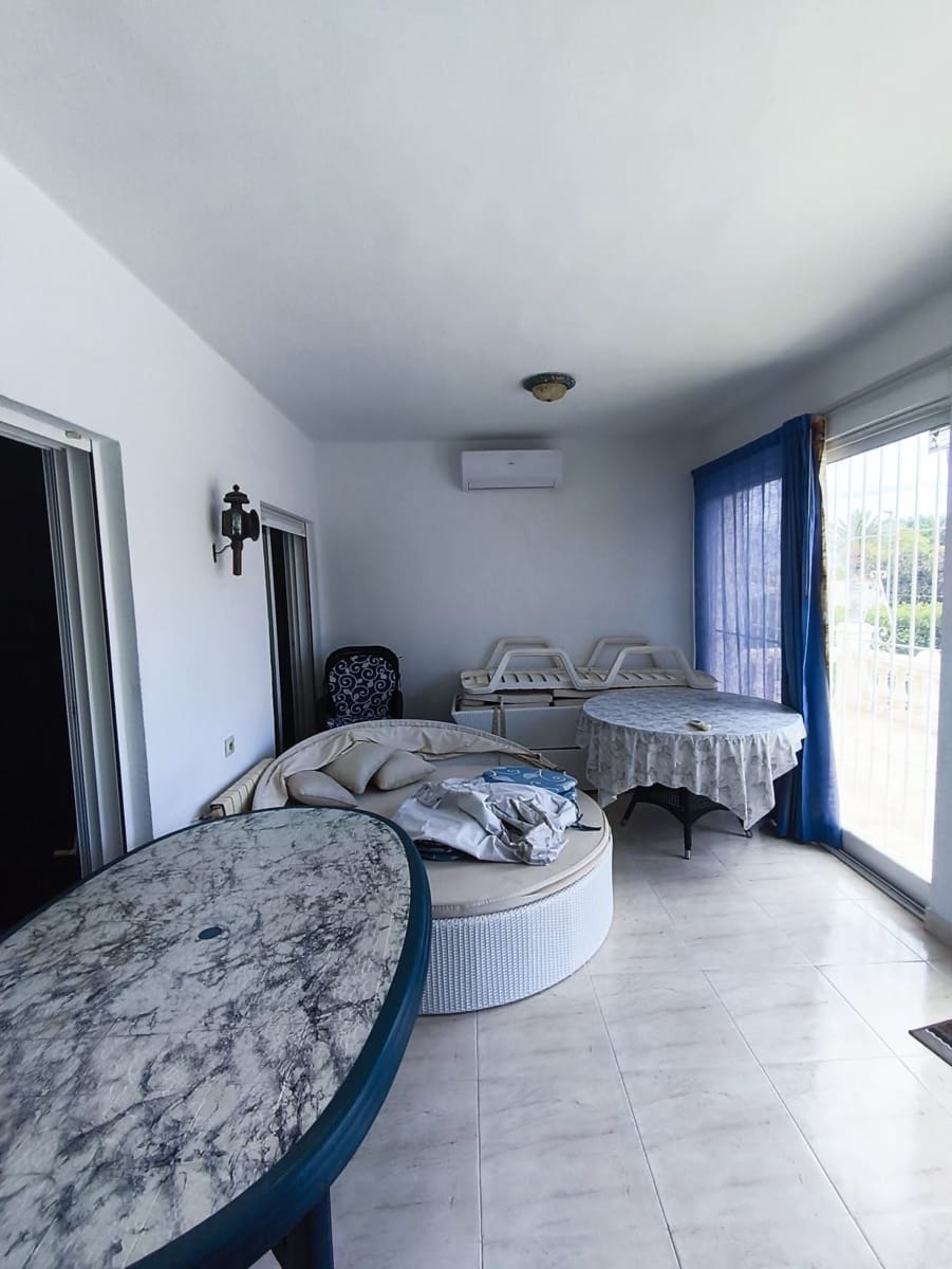 3 bedroom Villa for sale in Alfaz del Pi / L'Alfas del Pi with pool garage - € 515,000 (Ref: 9877922)