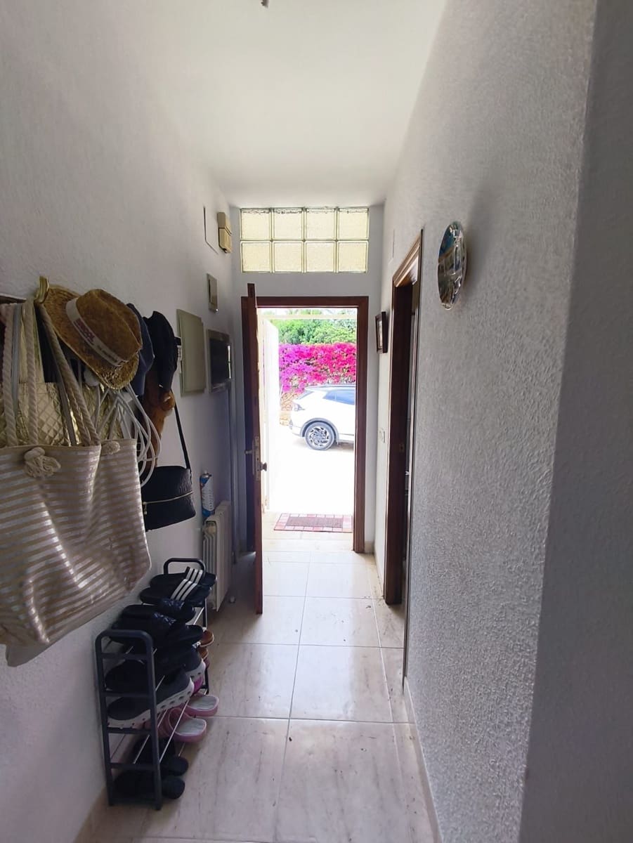 3 bedroom Villa for sale in Alfaz del Pi / L'Alfas del Pi with pool garage - € 515,000 (Ref: 9877922)