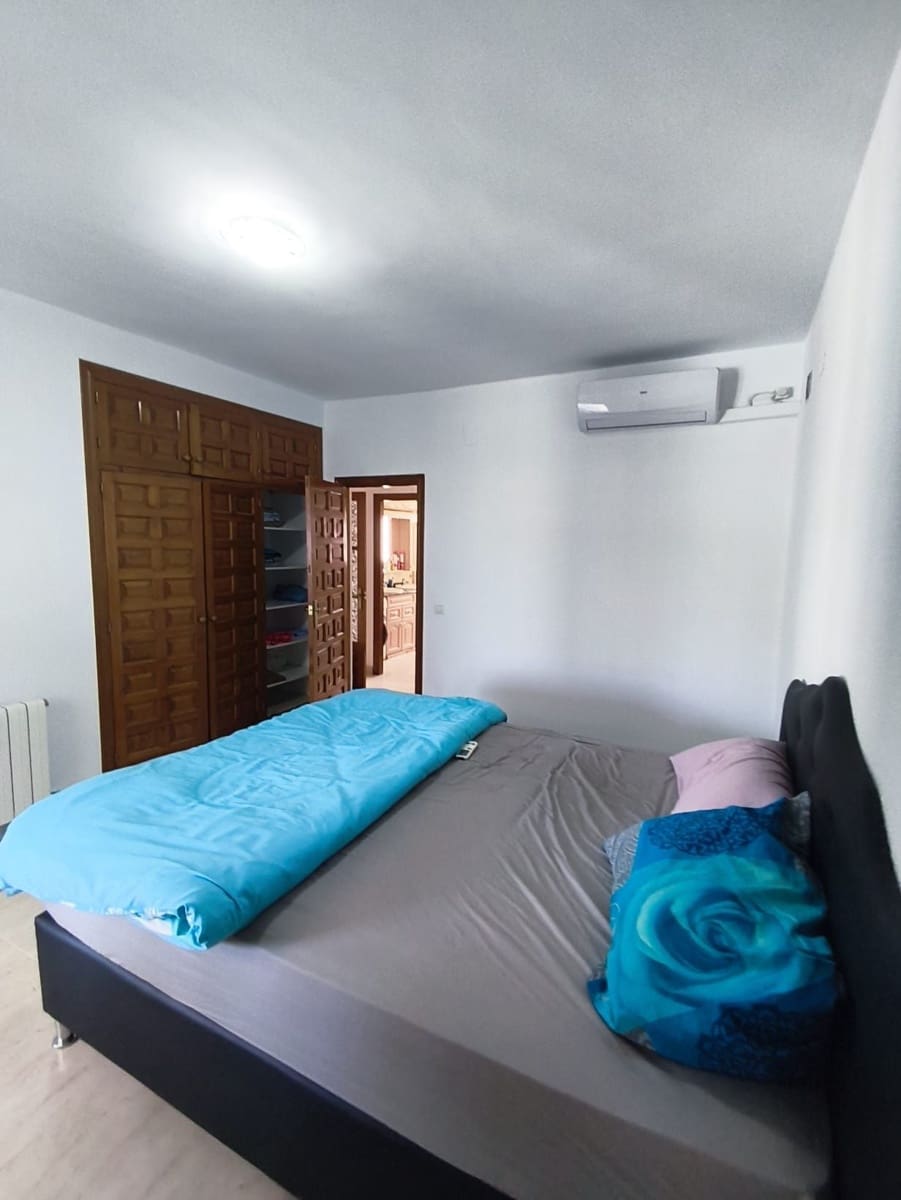 3 bedroom Villa for sale in Alfaz del Pi / L'Alfas del Pi with pool garage - € 515,000 (Ref: 9877922)