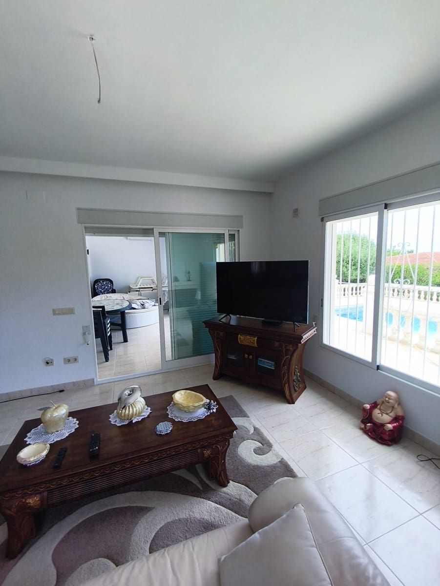 3 bedroom Villa for sale in Alfaz del Pi / L'Alfas del Pi with pool garage - € 515,000 (Ref: 9877922)