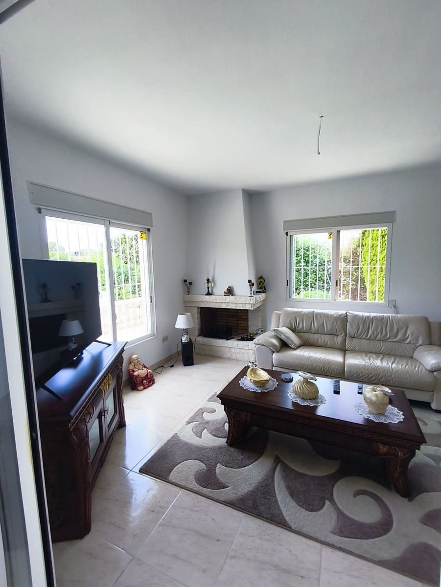 3 bedroom Villa for sale in Alfaz del Pi / L'Alfas del Pi with pool garage - € 515,000 (Ref: 9877922)