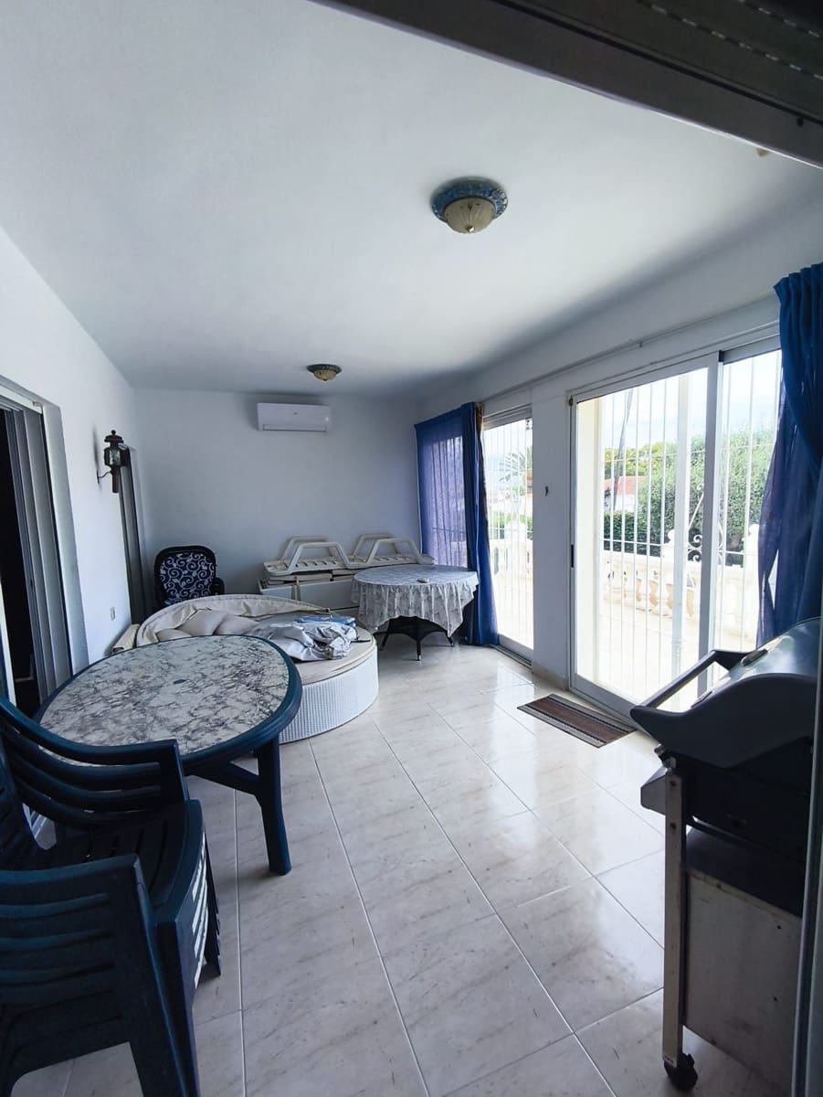 3 bedroom Villa for sale in Alfaz del Pi / L'Alfas del Pi with pool garage - € 515,000 (Ref: 9877922)