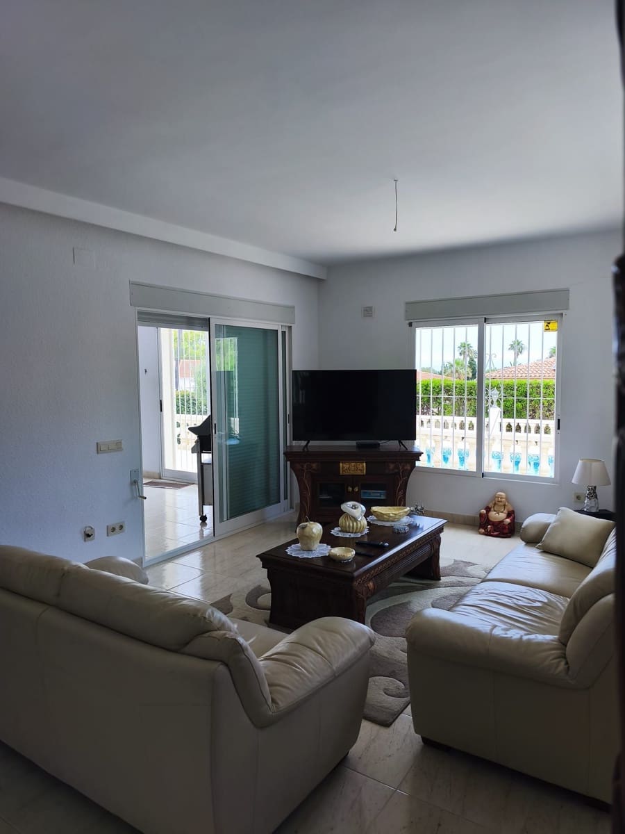 3 bedroom Villa for sale in Alfaz del Pi / L'Alfas del Pi with pool garage - € 515,000 (Ref: 9877922)