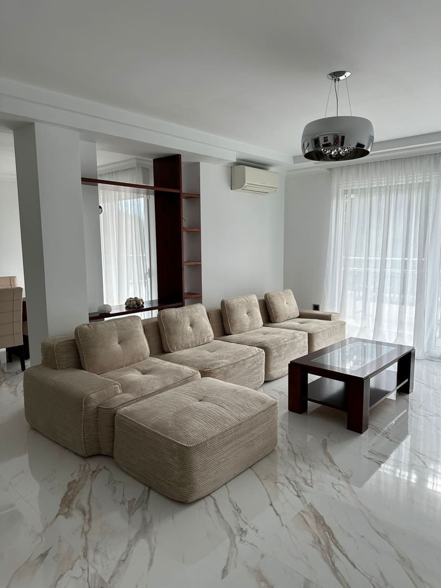 5 Zimmer Villa zu verkaufen in Altea mit Pool Garage - 1.450.000 € (Ref: 9880592)