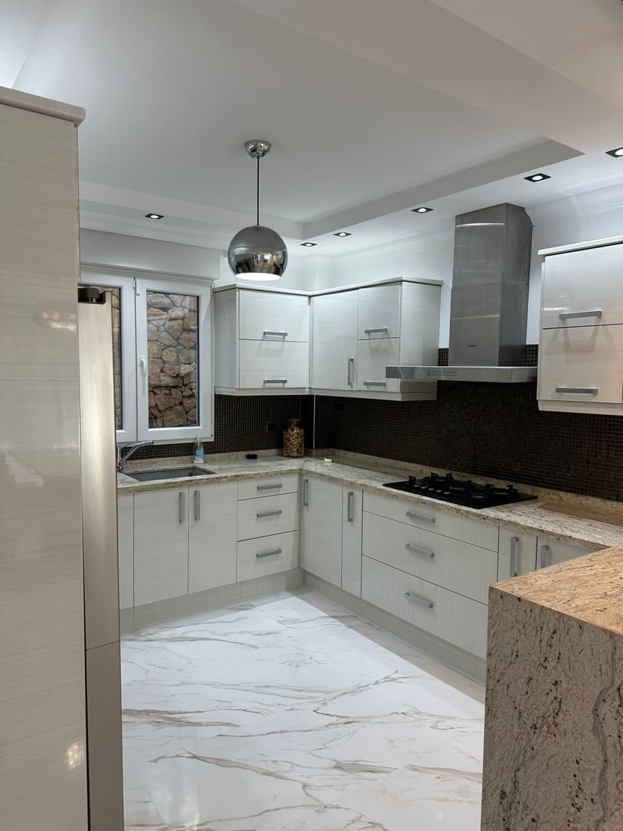 5 Zimmer Villa zu verkaufen in Altea mit Pool Garage - 1.450.000 € (Ref: 9880592)