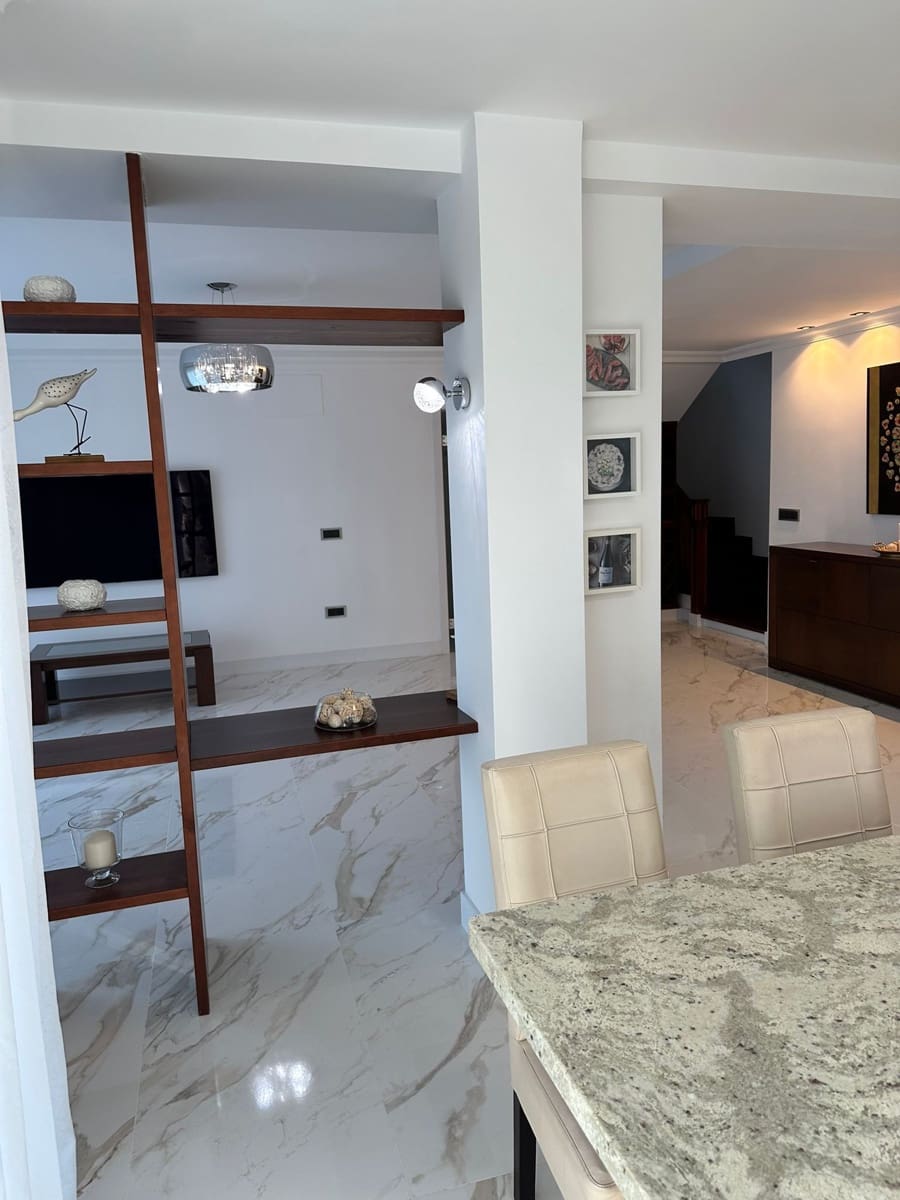 5 Zimmer Villa zu verkaufen in Altea mit Pool Garage - 1.450.000 € (Ref: 9880592)