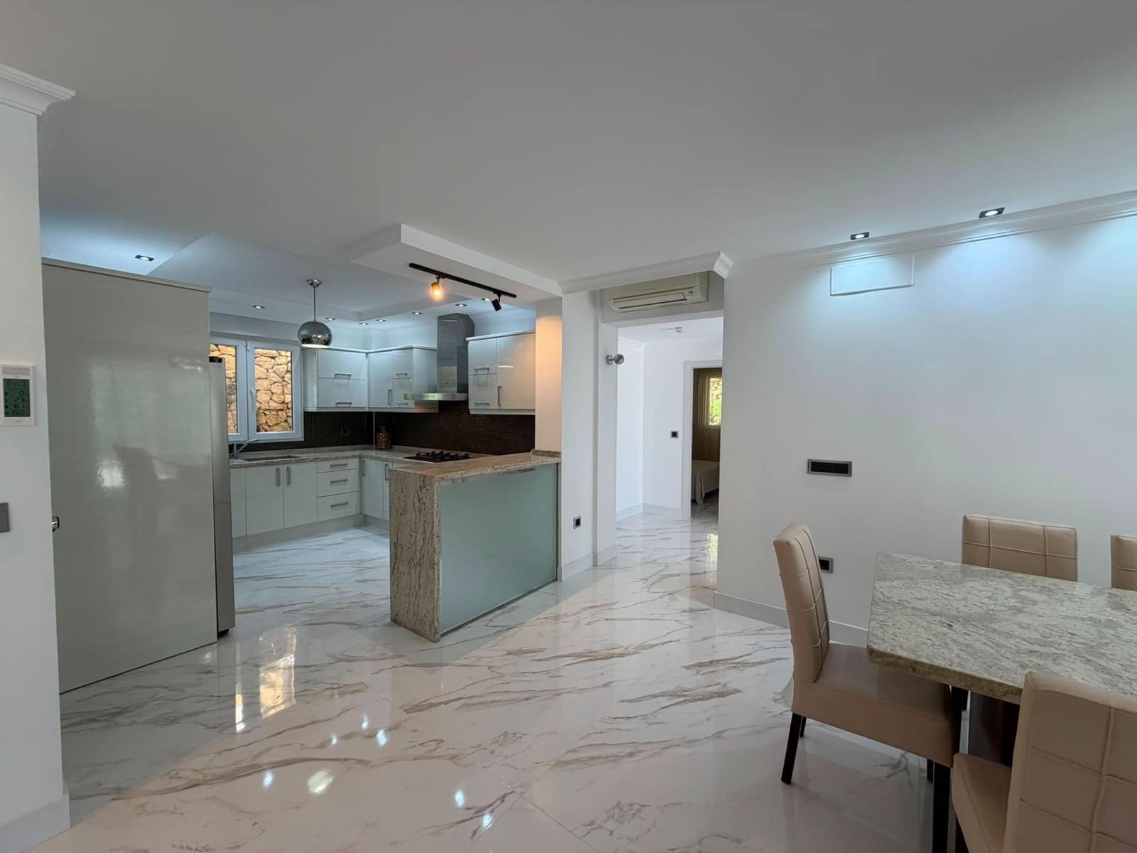 5 Zimmer Villa zu verkaufen in Altea mit Pool Garage - 1.450.000 € (Ref: 9880592)